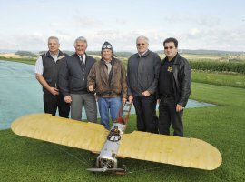 !00 Jahre  Flug ber den rmelkanal mit der Bleriot