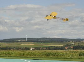 !00 Jahre  Flug ber den rmelkanal mit der Bleriot